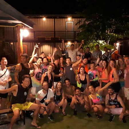 Na-Tub Hostel Baan Tai Buitenkant foto