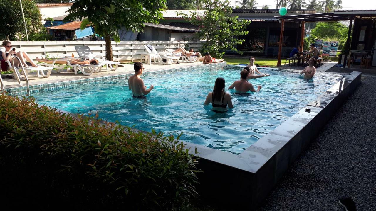 Na-Tub Hostel Baan Tai Buitenkant foto